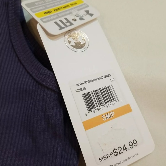 NEW WITH TAGS Under Armour Women's HEAT GEAR FITTED COMPRESSION FITTED SLEEVELES - Picture 4 of 6